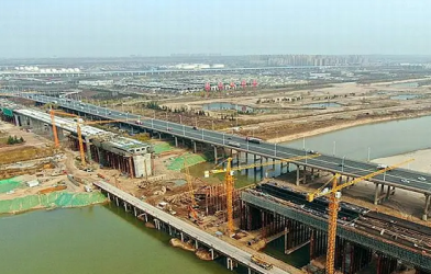 泾渭河特大桥利用白菜网
厂高端最新白菜网站送彩金2022
万余吨